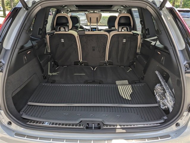New 2025 Volvo XC90 B6 Plus w/ Protection Package Premier image 13