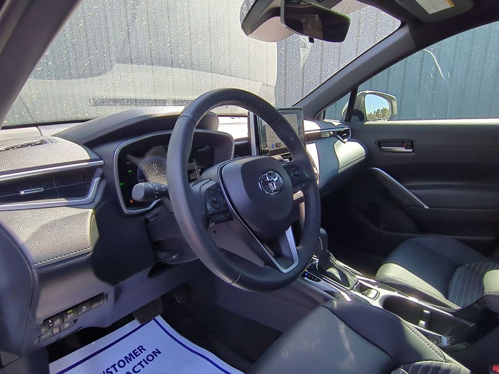 Used 2024 Toyota Corolla Cross XSE w/ Convenience Package image 14