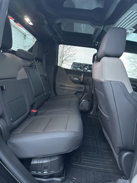 Used 2024 GMC Hummer EV 2X w/ LPO, Illumination Package image 43
