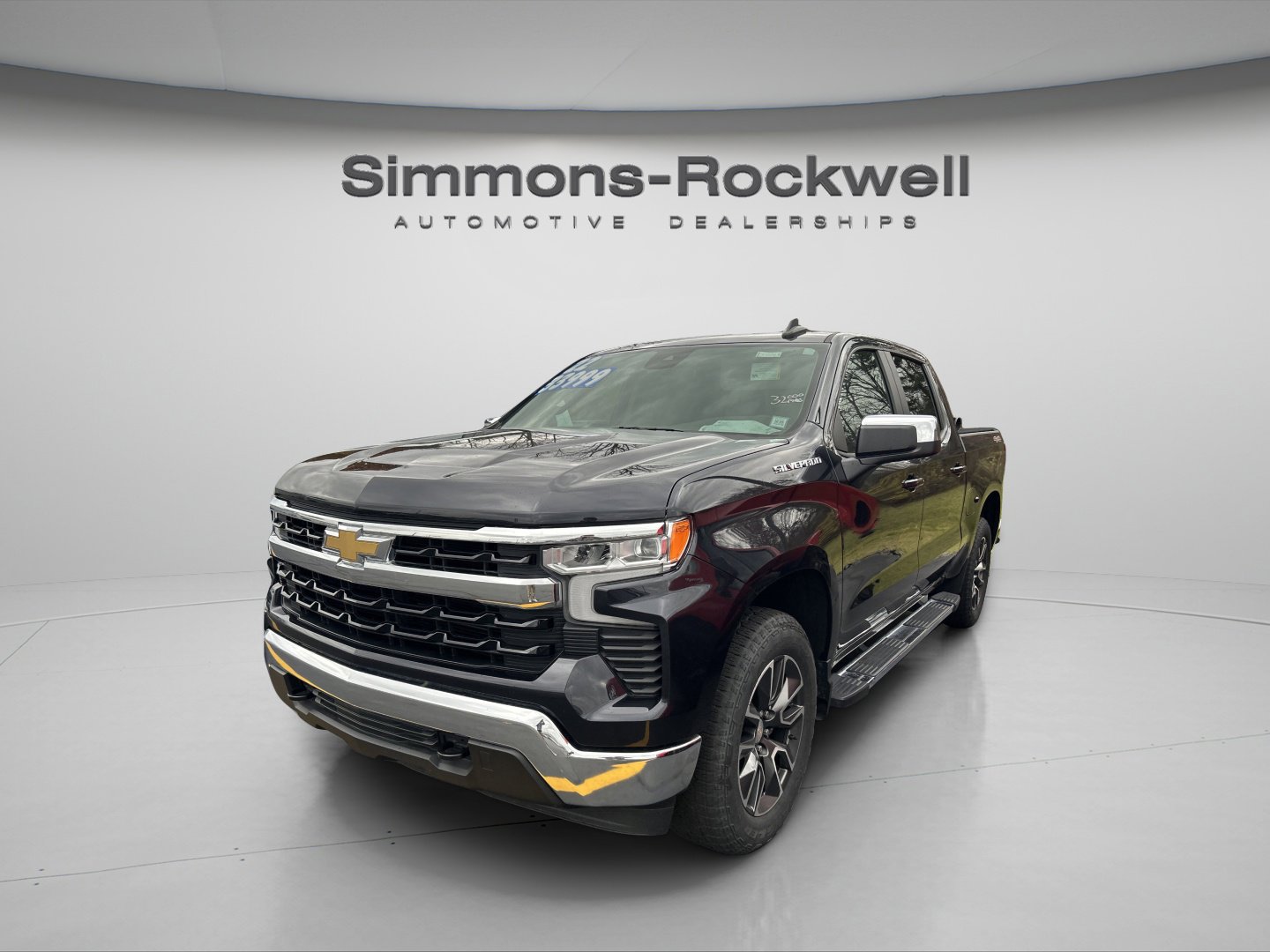 Used 2022 Chevrolet Silverado 1500 LT image 3