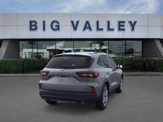 New 2025 Ford Escape ST-Line w/ Cold Weather Package image 8