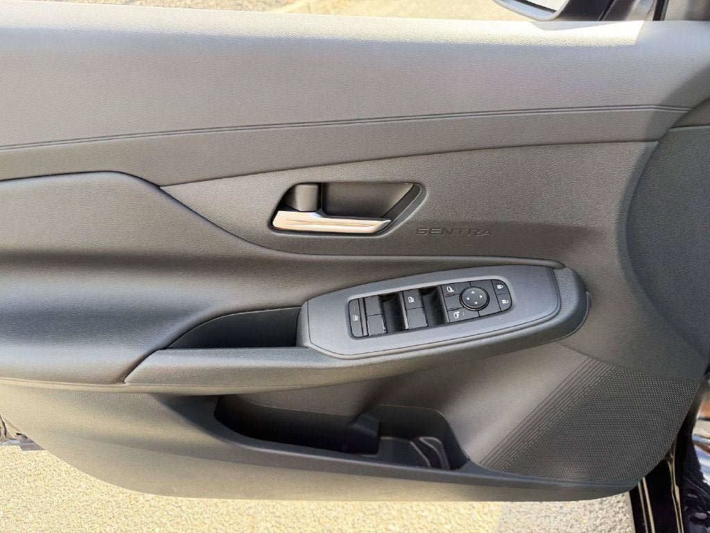 Certified 2026 Nissan Sentra SV w/ SV Convenience Package FWD image 15