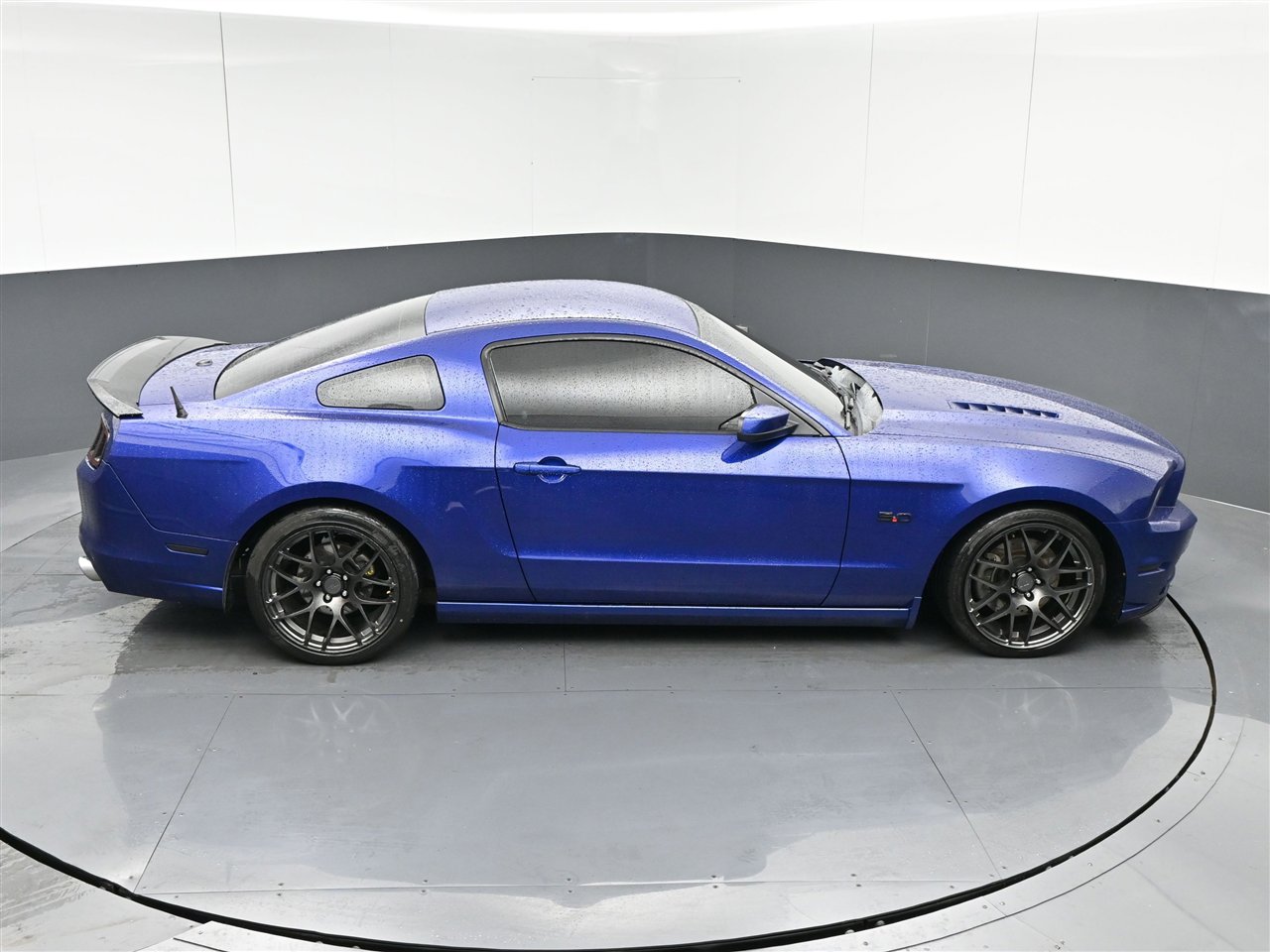 Used 2014 Ford Mustang GT Premium image 23