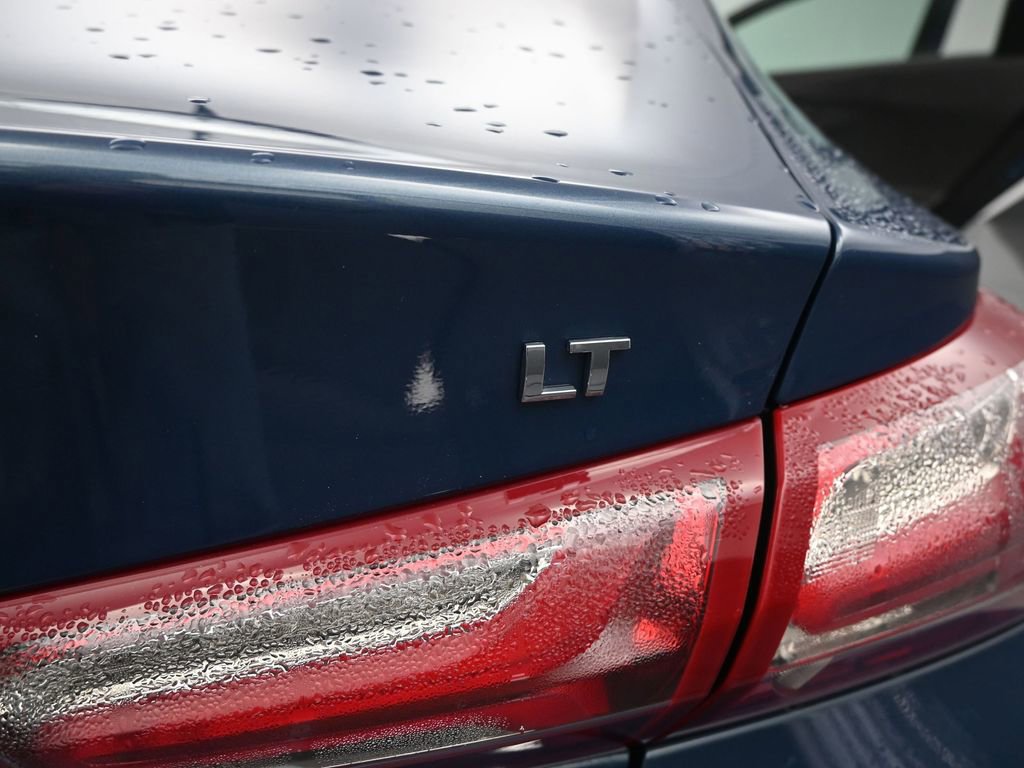 Used 2024 Chevrolet Malibu LT image 11