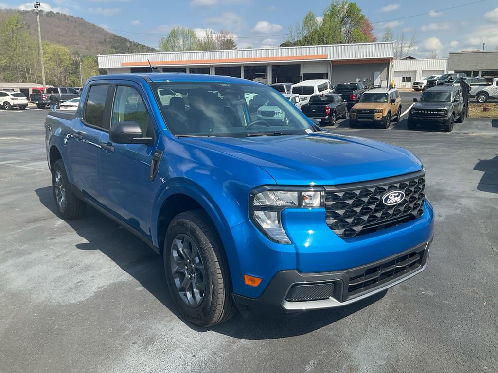 New 2026 Ford Maverick XLT image 3