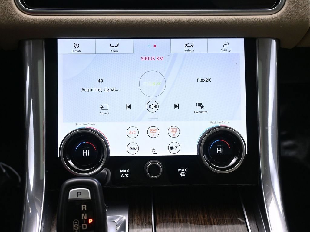 Used 2018 Land Rover Range Rover Sport SE image 32