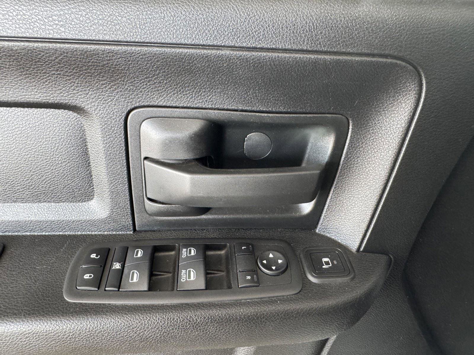 Used 2024 RAM 3500 Tradesman image 23