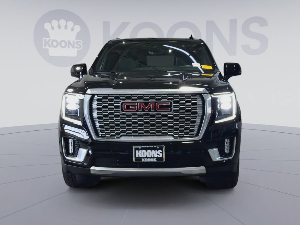 Used 2024 GMC Yukon Denali w/ Advanced Technology Package AWD/4WD image 4