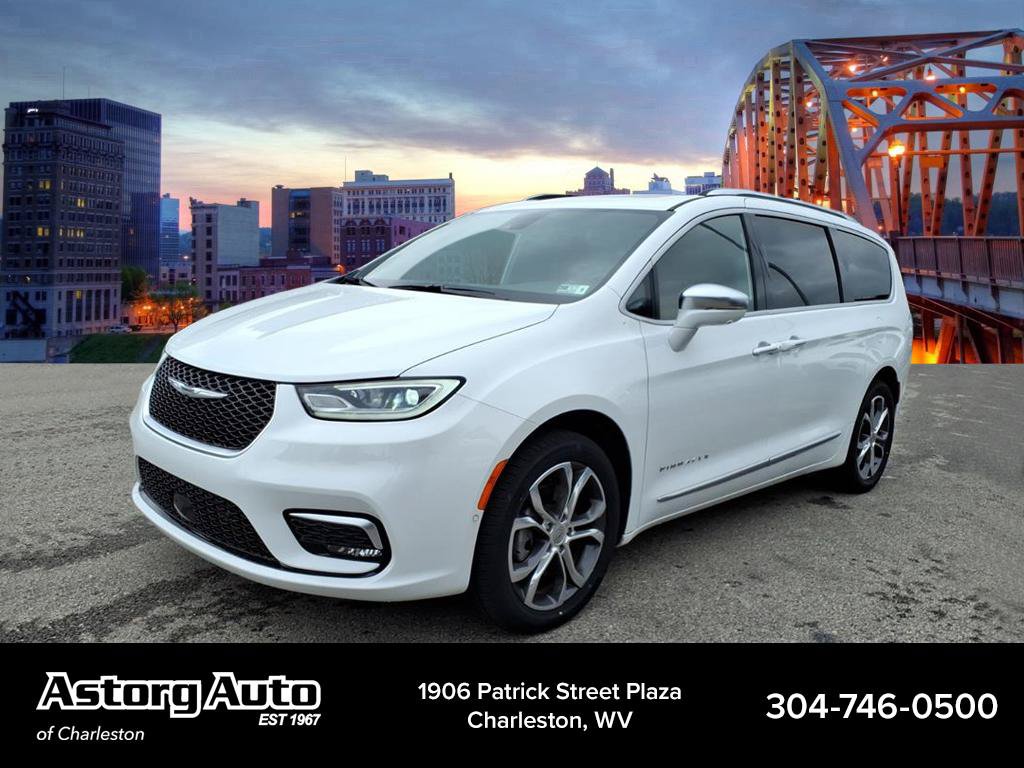 Used 2024 Chrysler Pacifica Pinnacle AWD/4WD image 7