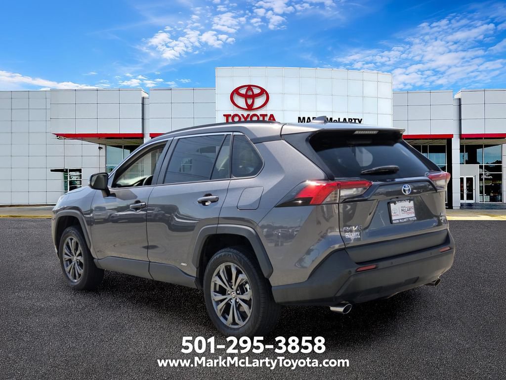 Used 2023 Toyota RAV4 XLE Premium AWD/4WD image 3