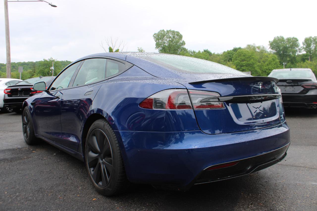 Used 2021 Tesla Model S Plaid image 8