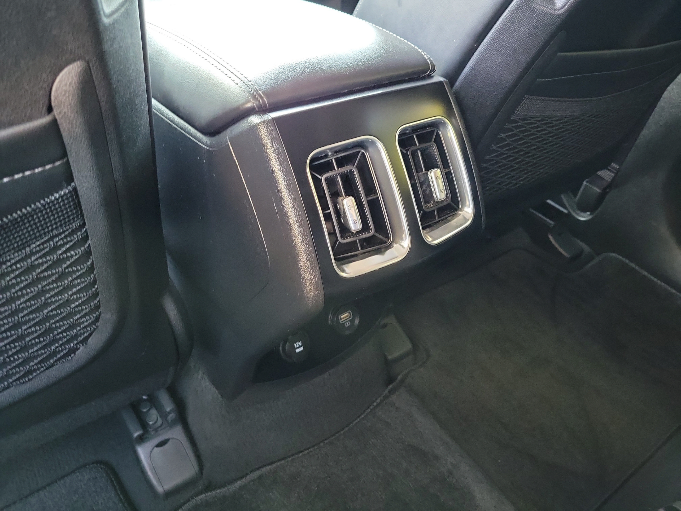 Certified 2023 Kia Sorento S w/ Panoramic Sunroof Package FWD image 12