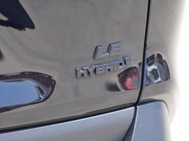 Used 2024 Toyota RAV4 LE AWD/4WD image 12