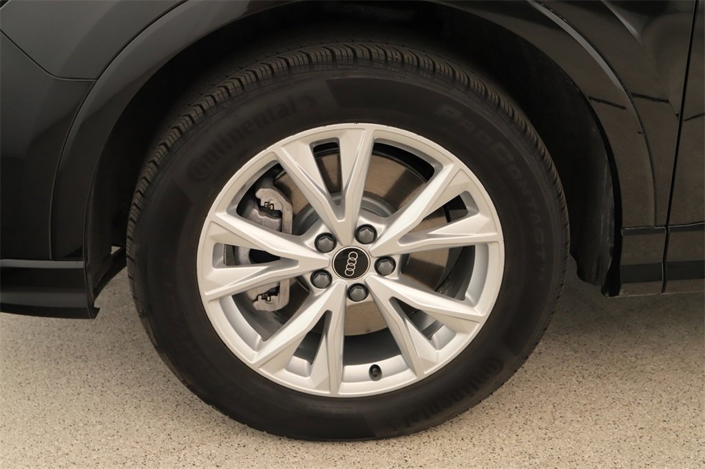 Certified 2025 Audi Q3 2.0T Premium Plus w/ Premium Plus Package image 34