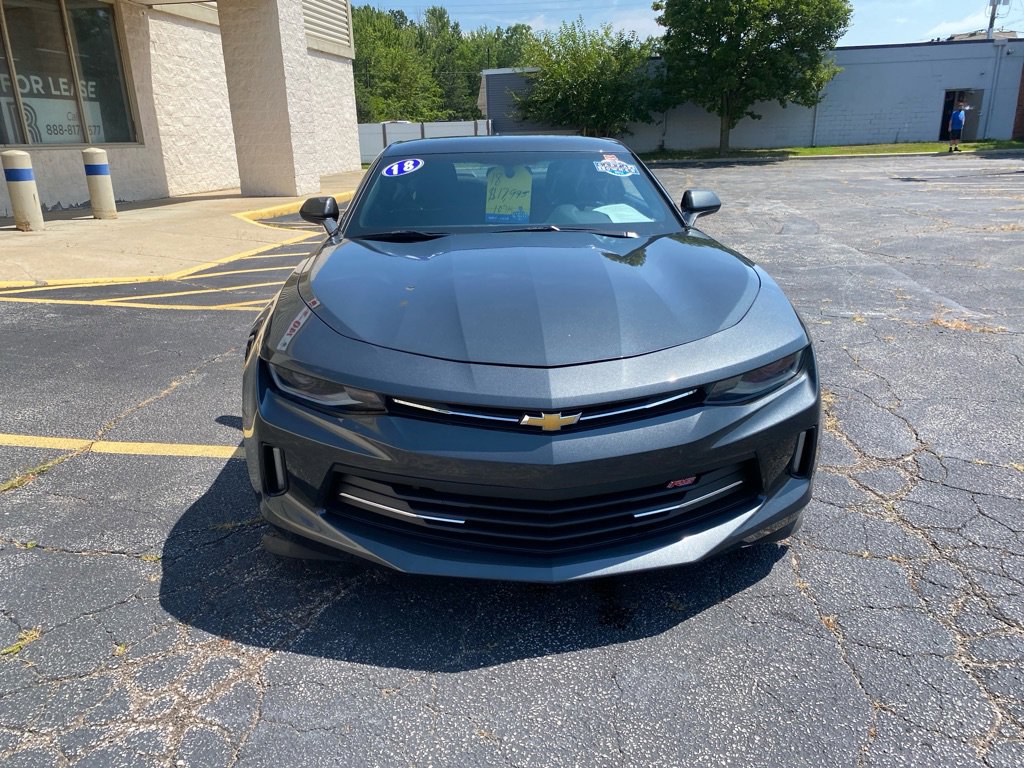 Used 2018 Chevrolet Camaro LT w/ RS Package image 8