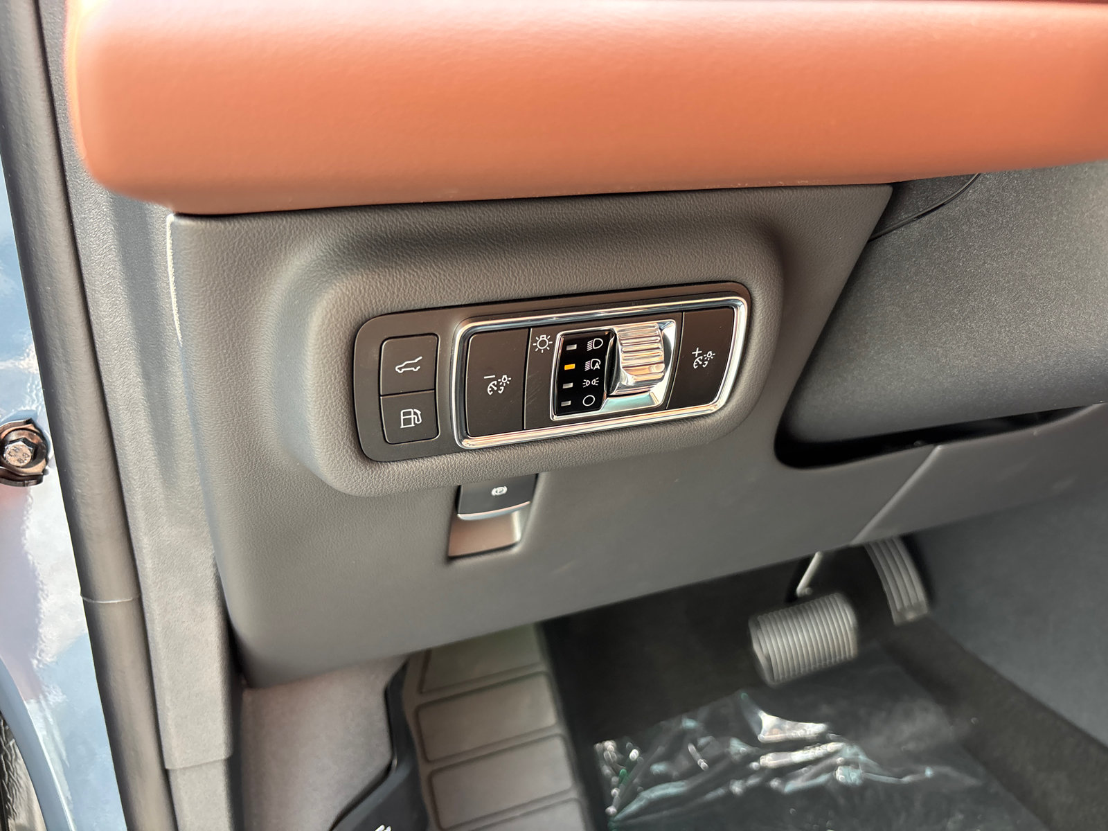 New 2026 Lincoln Nautilus Reserve w/ Jet Appearance Package AWD/4WD image 14