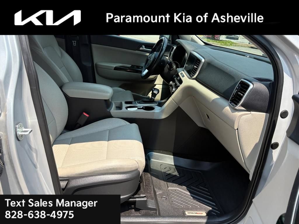 Used 2020 Kia Sportage EX AWD/4WD image 17