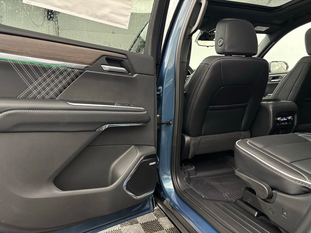 New 2026 GMC Acadia Denali w/ Super Cruise Package image 45