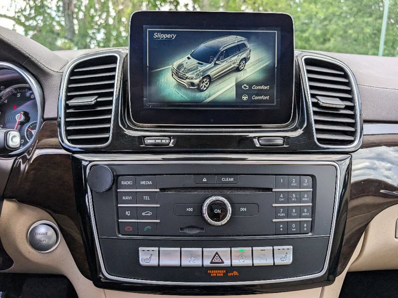 Used 2018 Mercedes-Benz GLS 450 4MATIC w/ Premium Package image 29