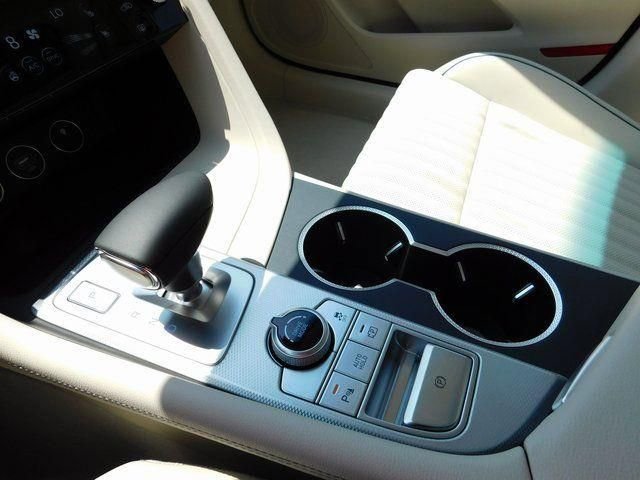 New 2026 Genesis G70 2.5T Prestige image 17