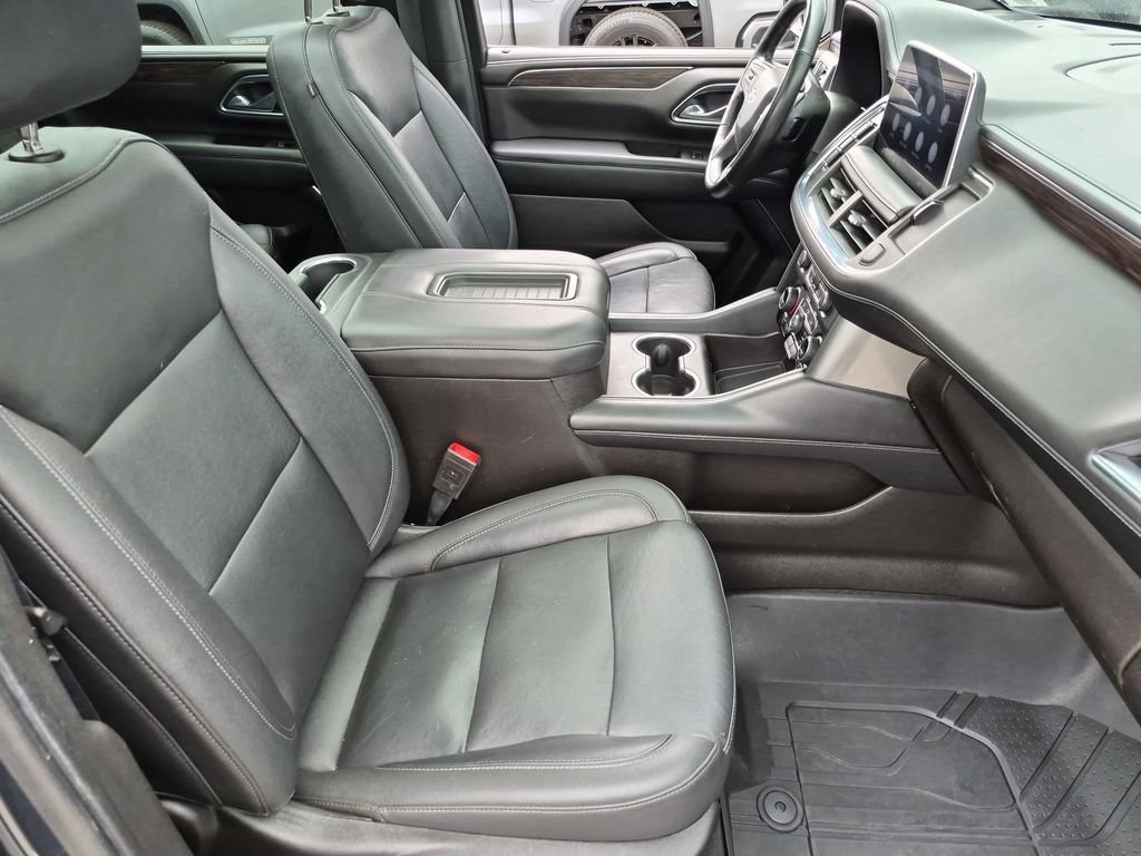 Used 2021 Chevrolet Tahoe Z71 w/ Z71 Off-Road Package AWD/4WD image 21