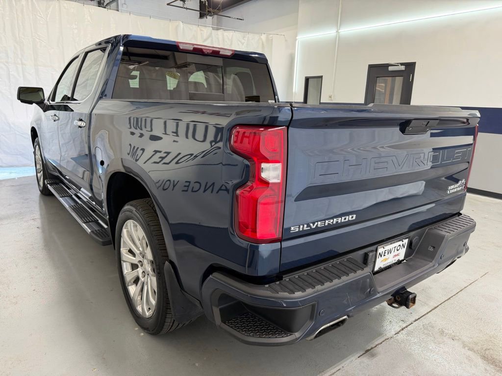 Used 2022 Chevrolet Silverado 1500 High Country w/ Technology Package image 34