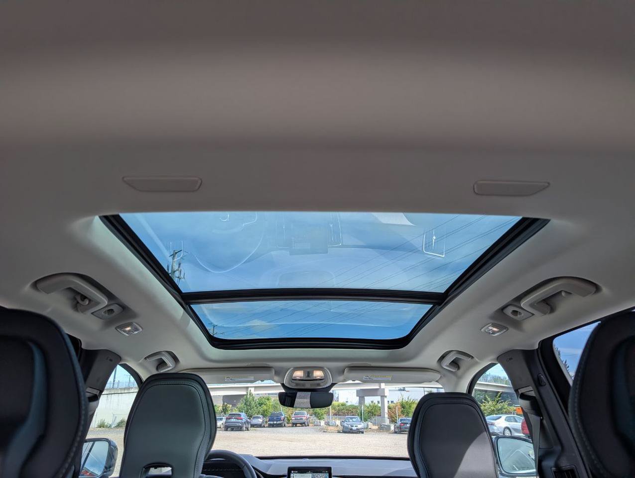Used 2026 Volvo XC90 B6 Ultra AWD/4WD image 16