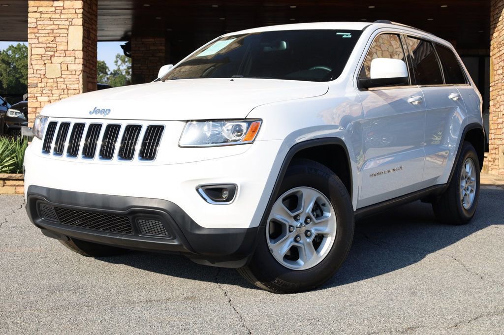 Used 2016 Jeep Grand Cherokee Laredo w/ Quick Order Package 23E image 2
