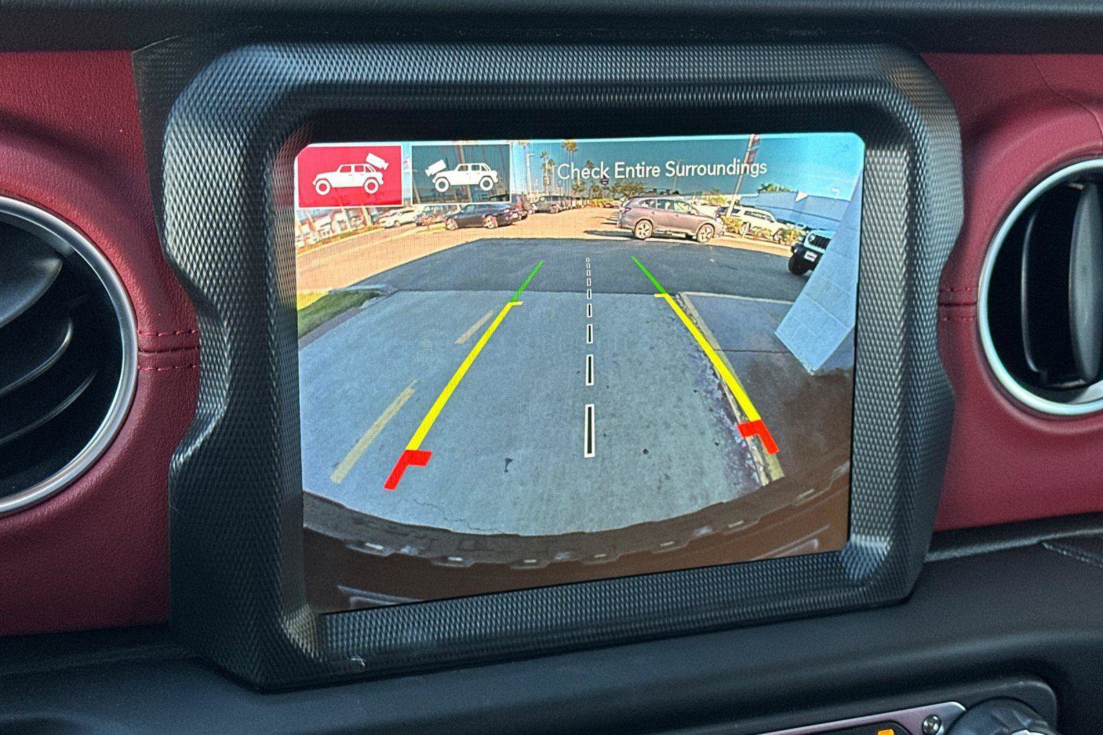 Used 2023 Jeep Wrangler Unlimited Rubicon 4xe image 17