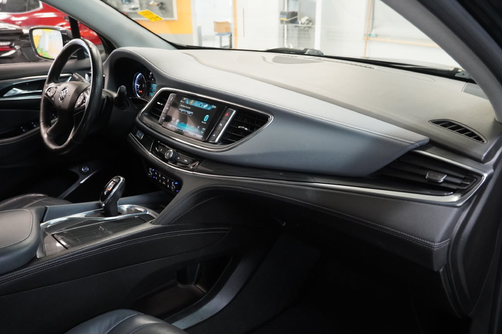 Used 2018 Buick Enclave Premium w/ Experience Buick Package AWD/4WD image 30