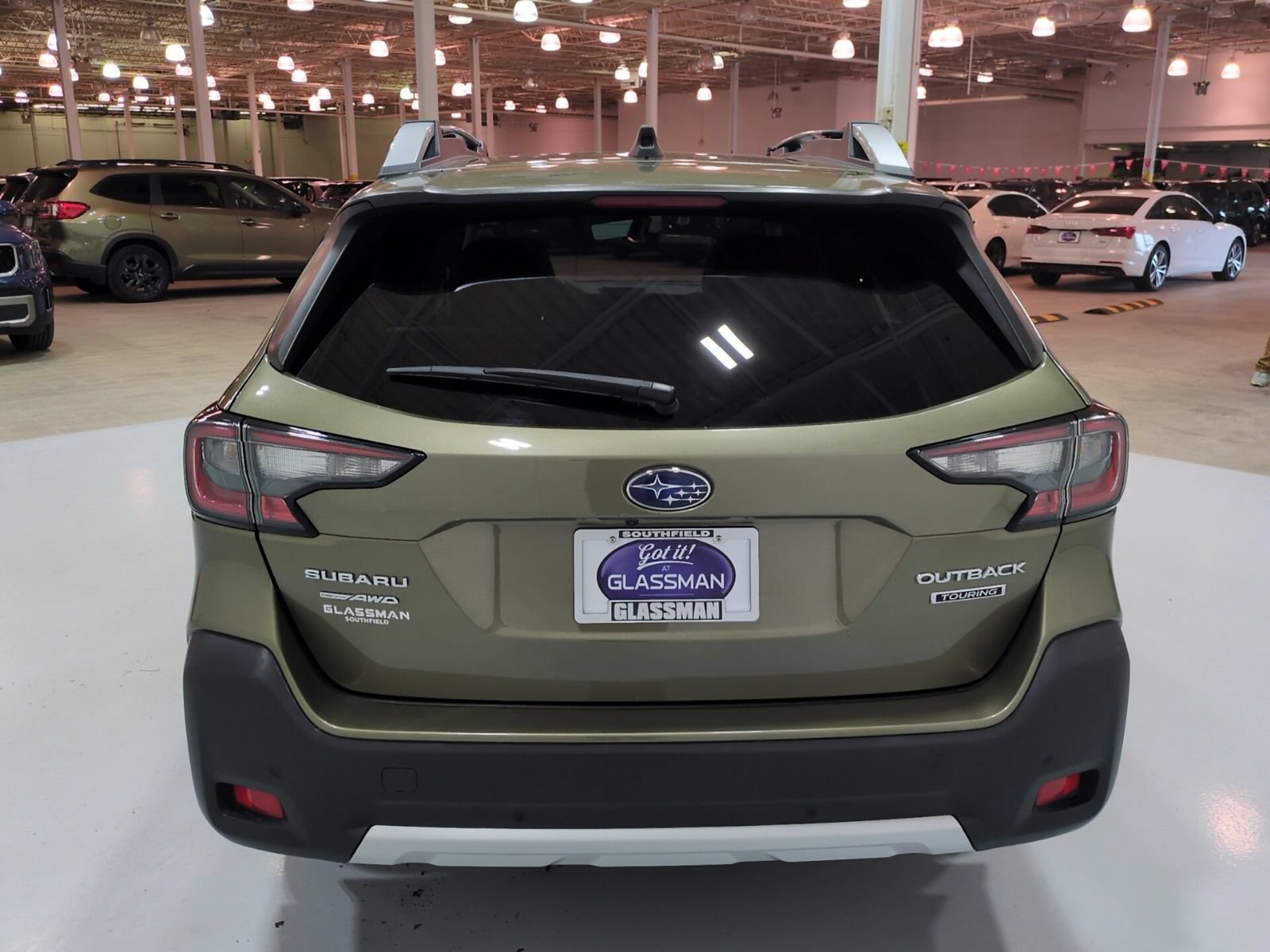 Certified 2023 Subaru Outback Touring AWD/4WD image 4