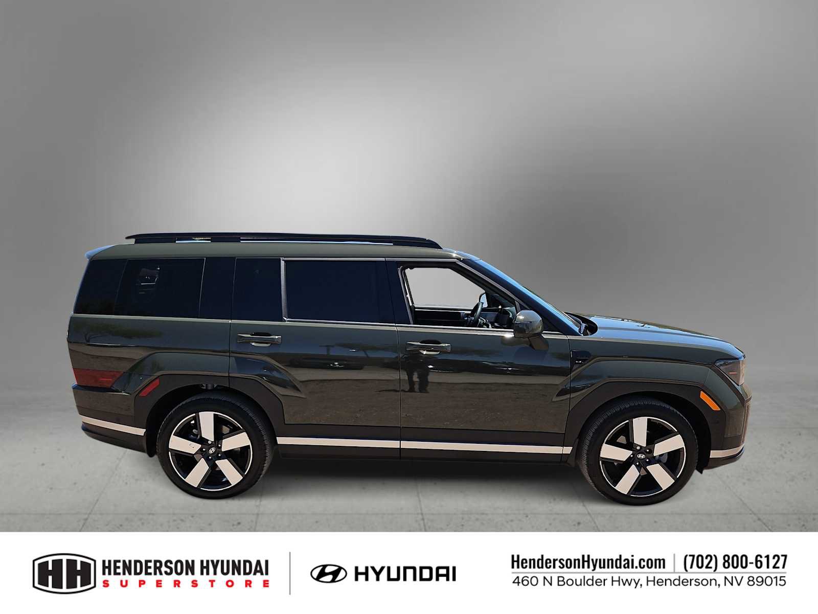 Used 2024 Hyundai Santa Fe Limited AWD/4WD image 9