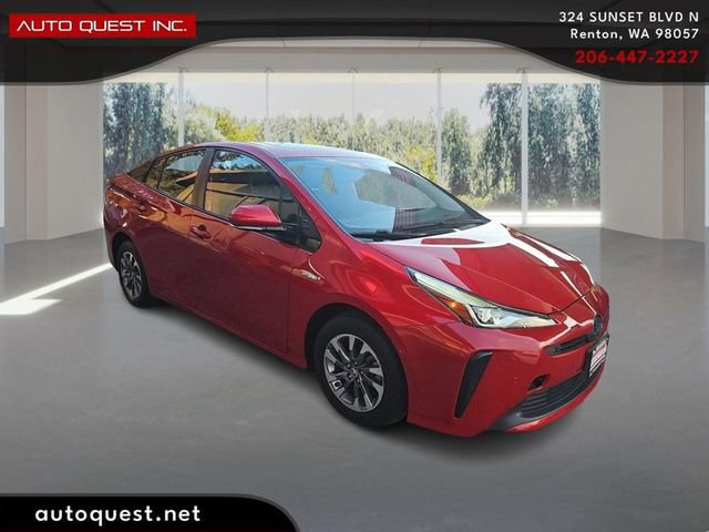 Used 2019 Toyota Prius XLE w/ Advanced Technology Package image 3