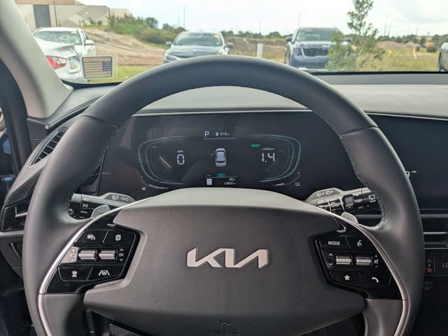Used 2025 Kia Niro EX FWD image 28