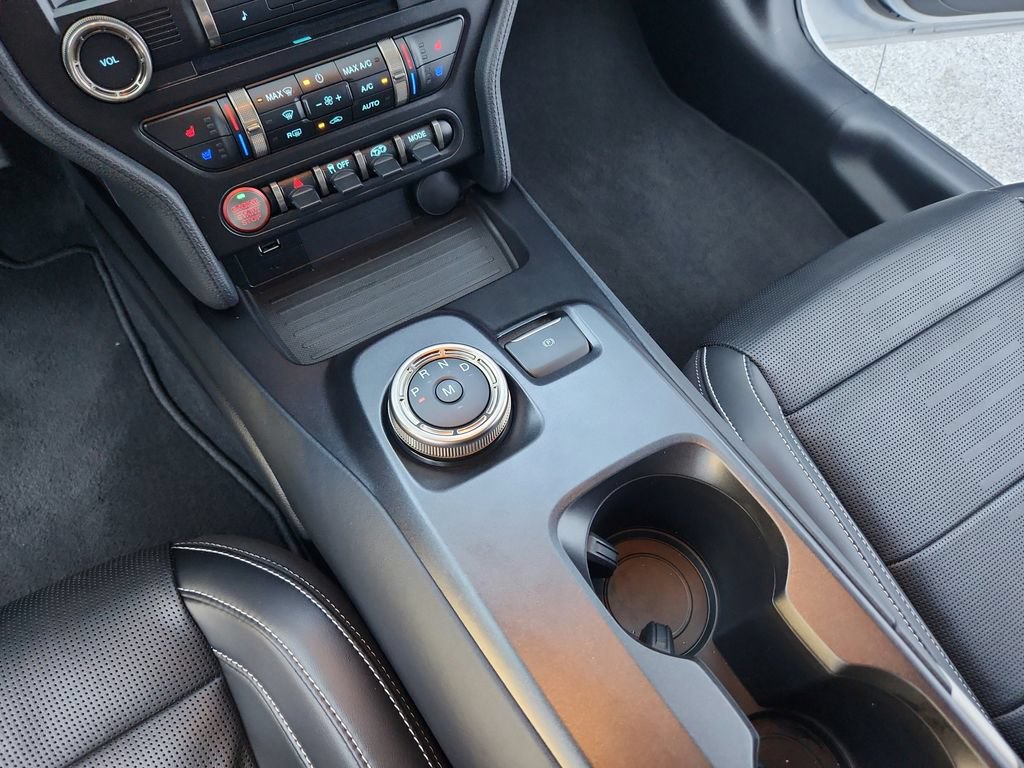 Used 2020 Ford Mustang Shelby GT500 w/ Technology Package RWD image 24