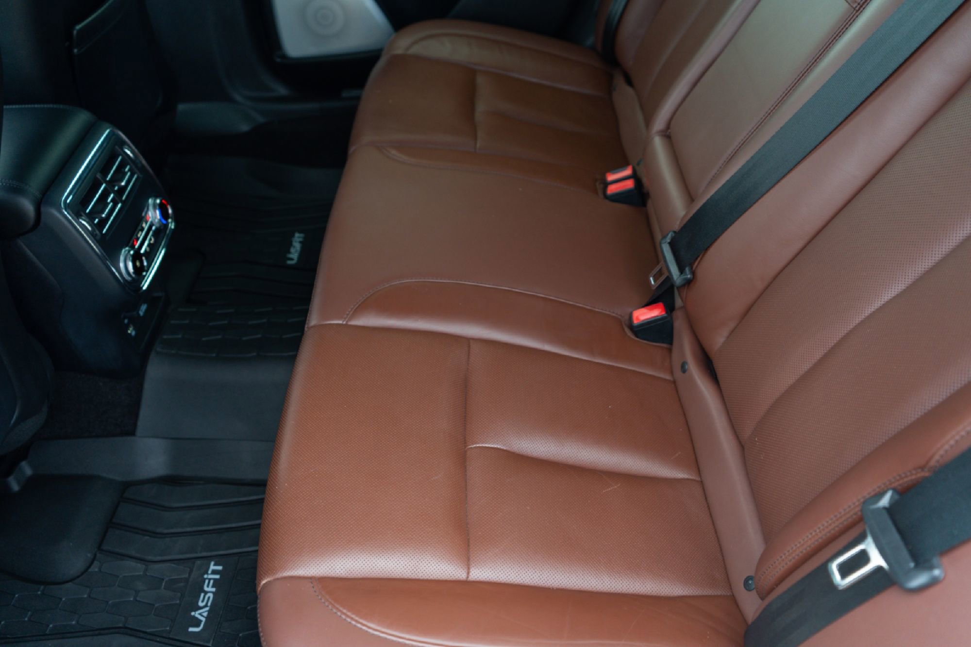 Used 2018 Lincoln Continental Reserve image 23