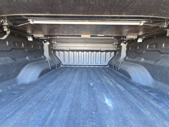 Used 2024 Chevrolet Colorado Z71 w/ Z71 Convenience Package 2 image 10