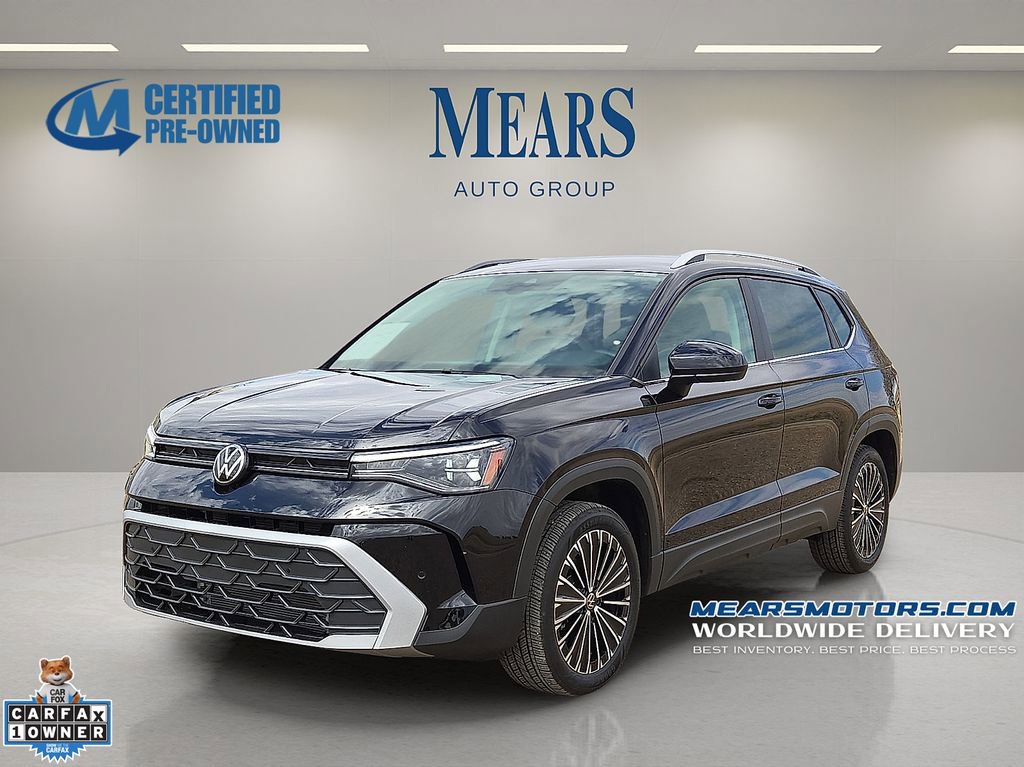 Used 2026 Volkswagen Taos SE FWD image 1