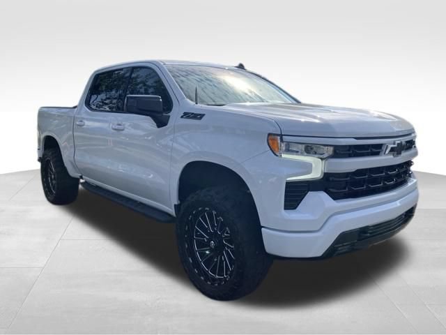 Used 2024 Chevrolet Silverado 1500 RST w/ Convenience Package II AWD/4WD image 3