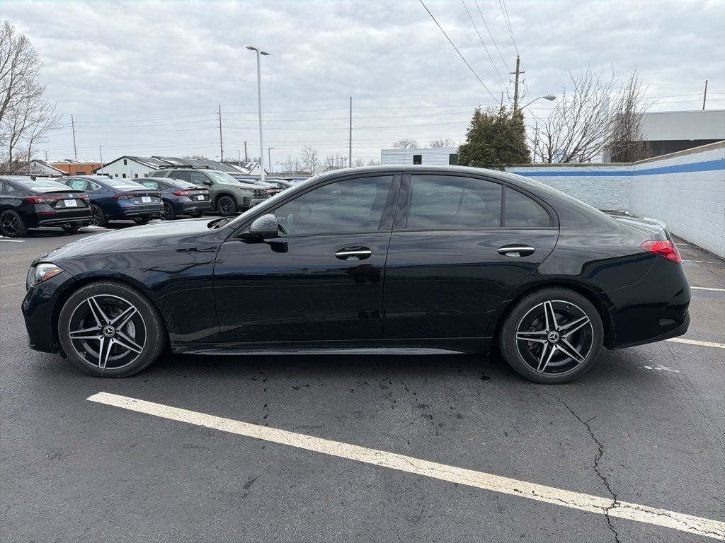 Used 2023 Mercedes-Benz C 300 4MATIC Sedan image 2