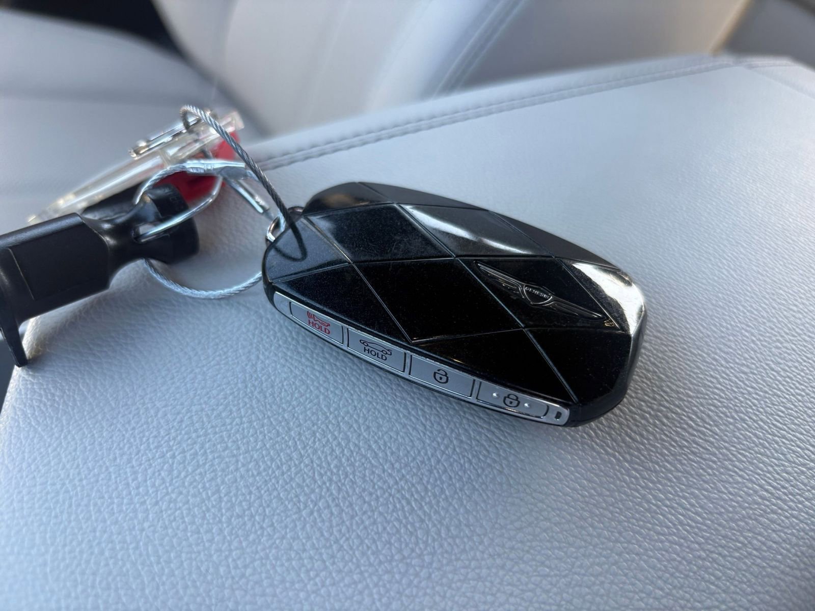 Used 2025 Genesis G70 2.5T image 22