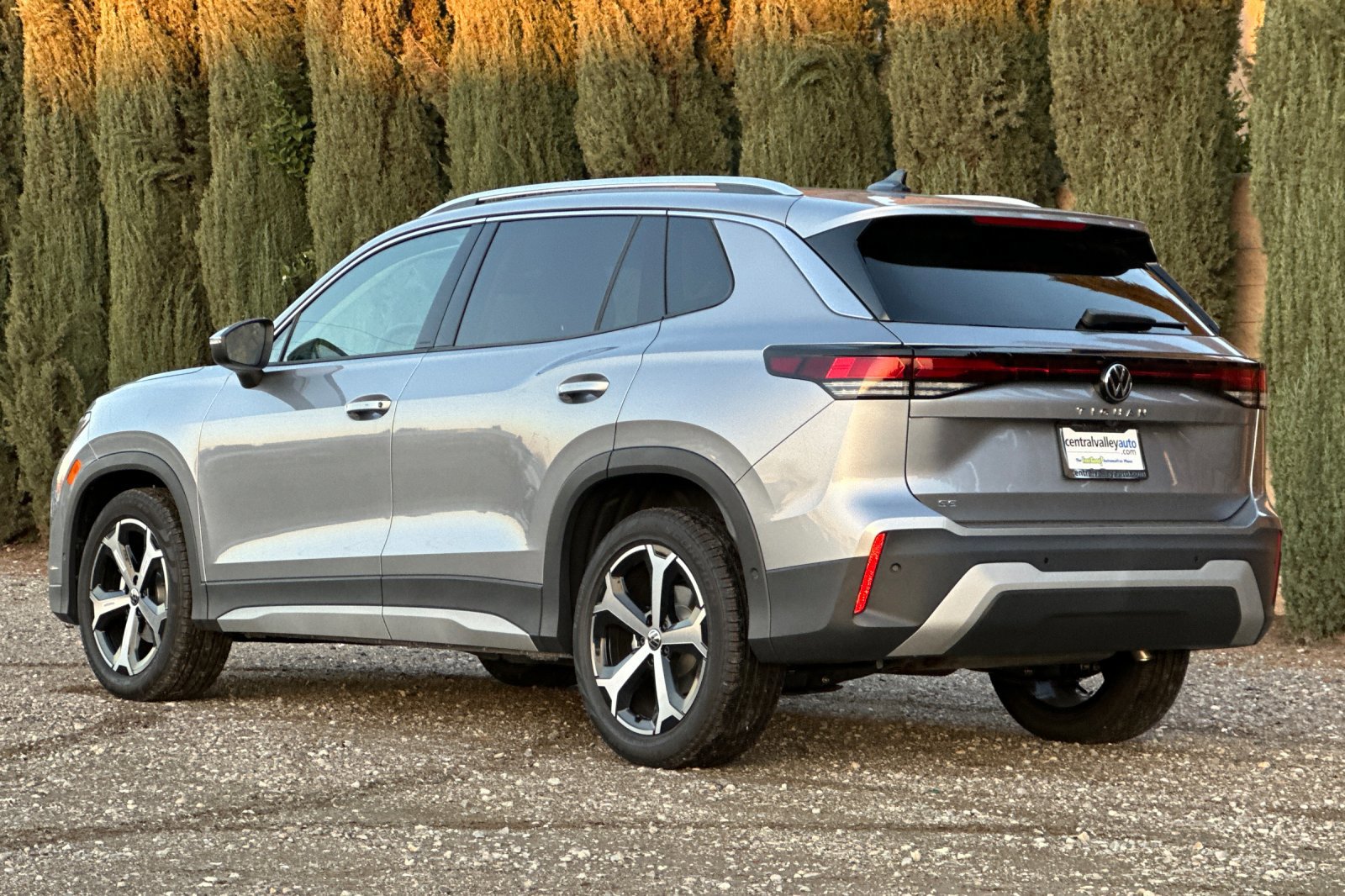 New 2026 Volkswagen Tiguan SE image 6