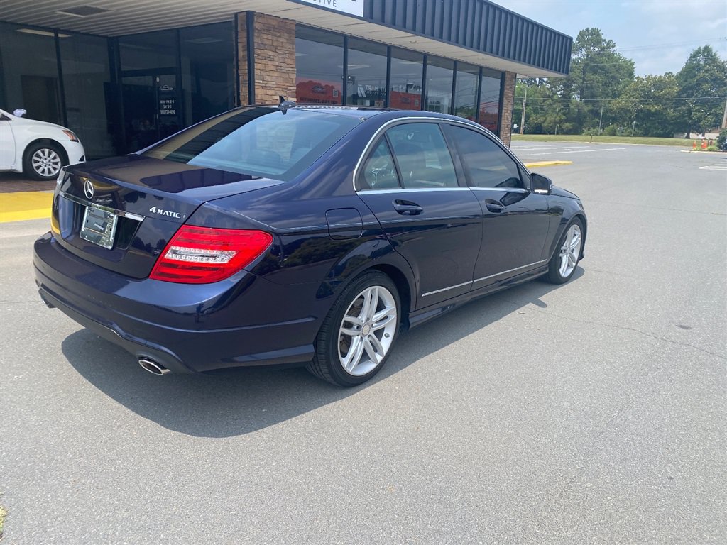 Used 2013 Mercedes-Benz C 300 4MATIC Sedan image 7