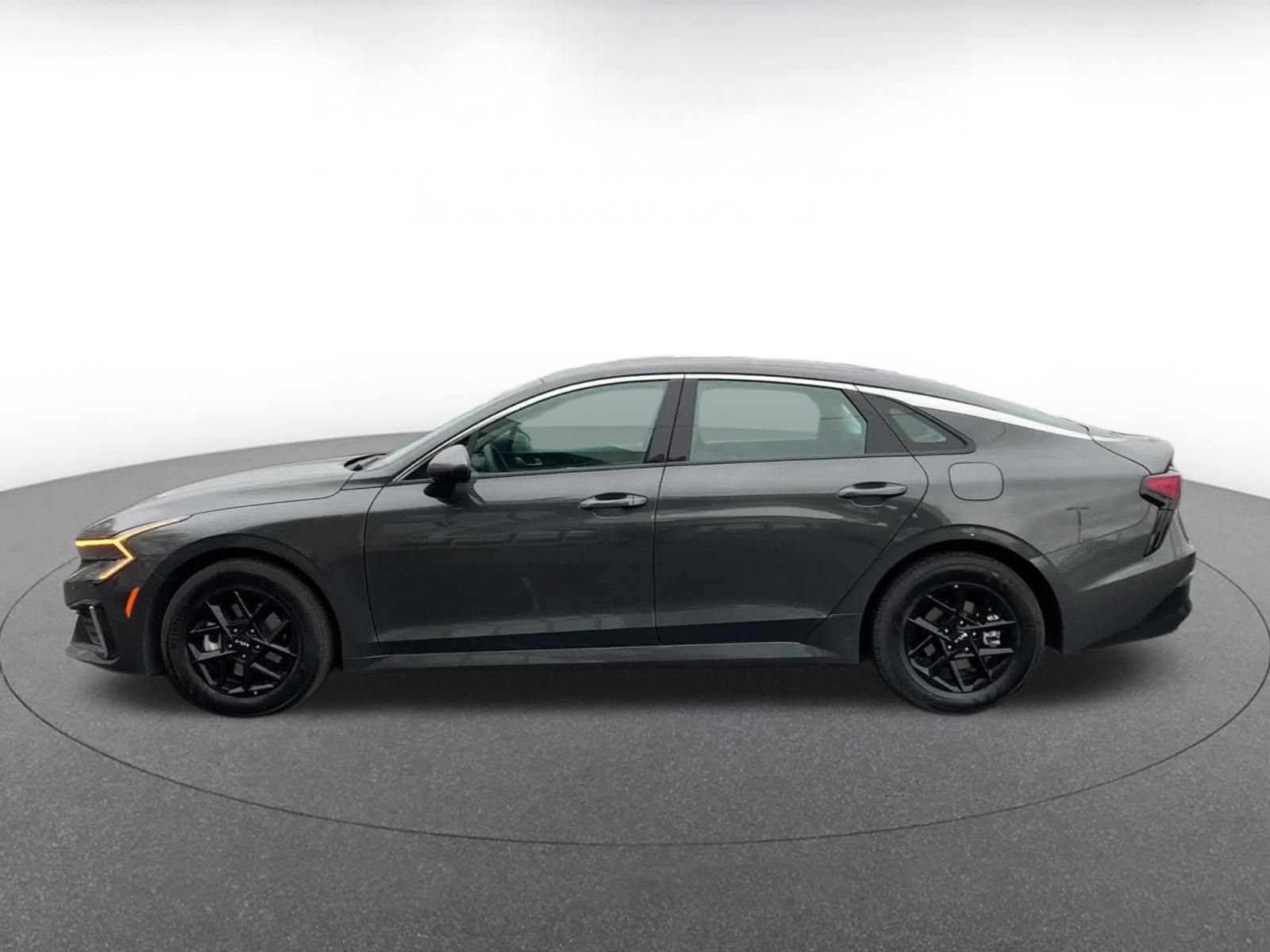 Used 2025 Kia K5 LXS FWD image 9