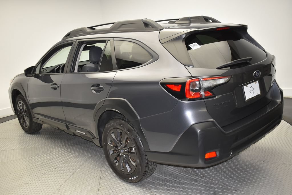 Used 2025 Subaru Outback Onyx Edition AWD/4WD image 7