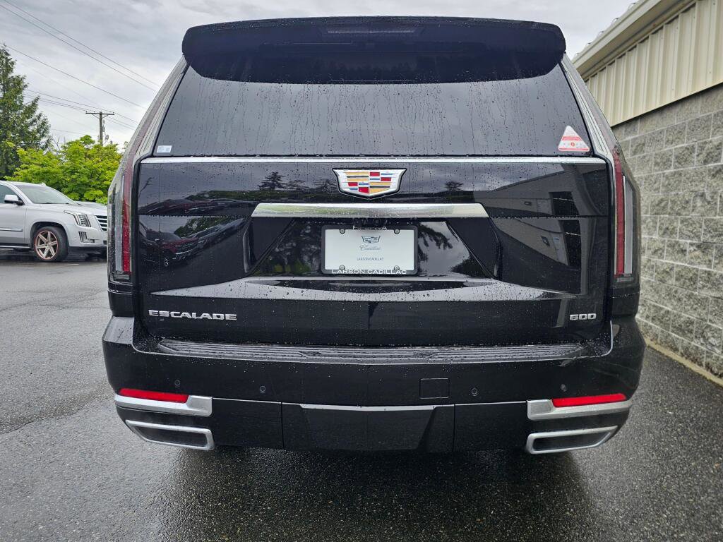 New 2026 Cadillac Escalade ESV Luxury AWD/4WD image 6
