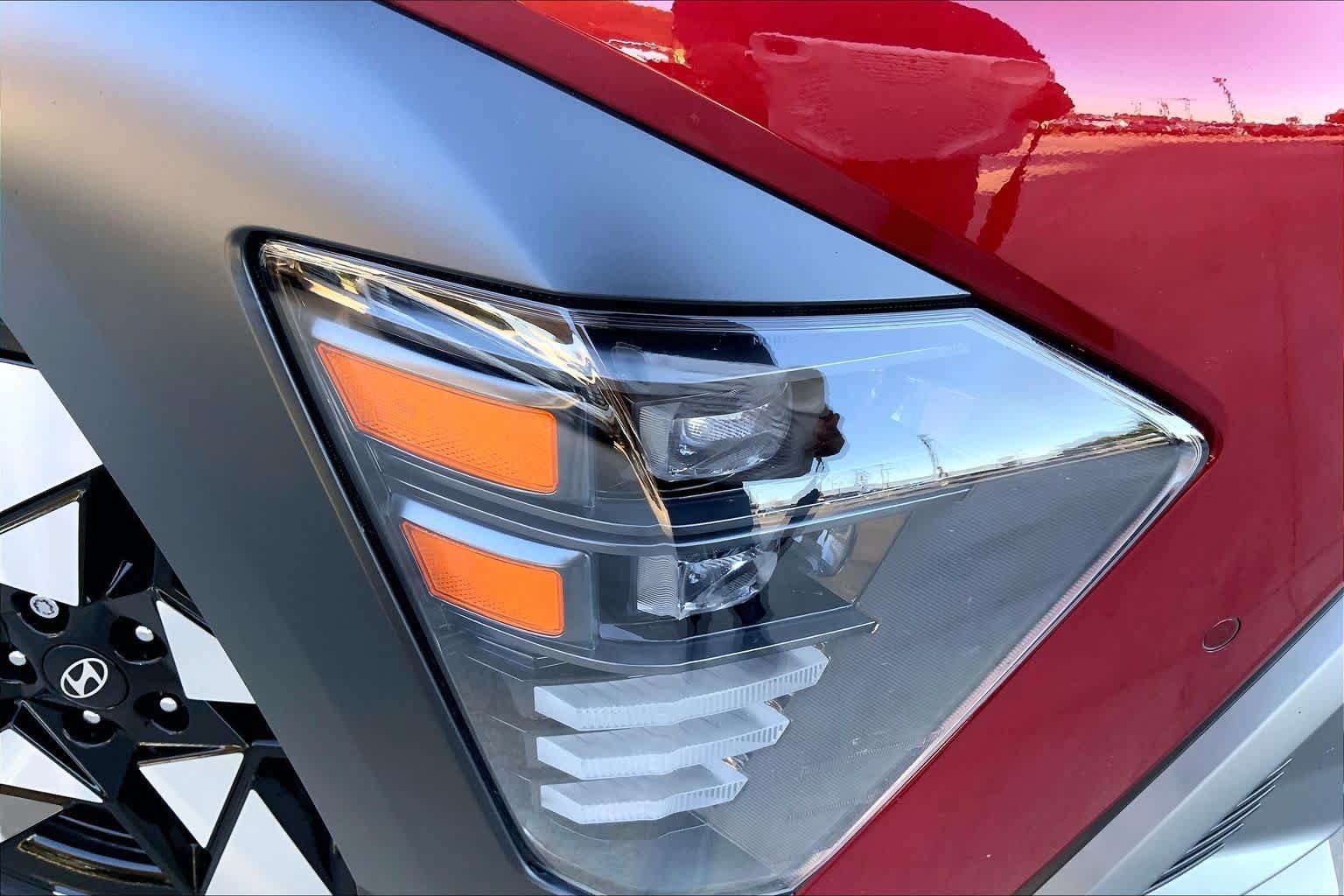 Used 2025 Hyundai Kona Limited FWD image 27