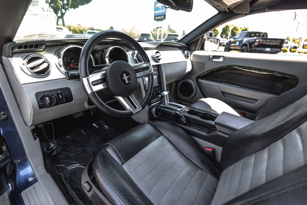 Used 2007 Ford Mustang GT Premium RWD image 17