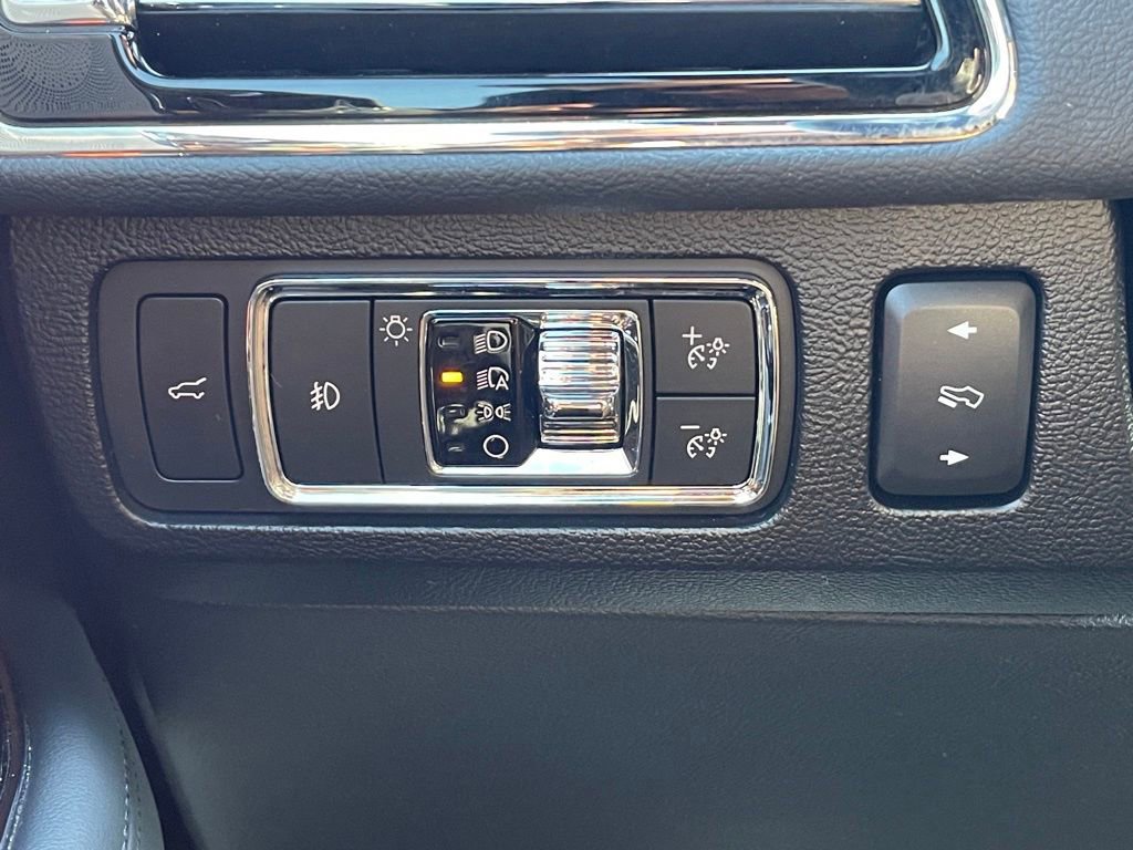 Used 2022 Lincoln Navigator Reserve image 19