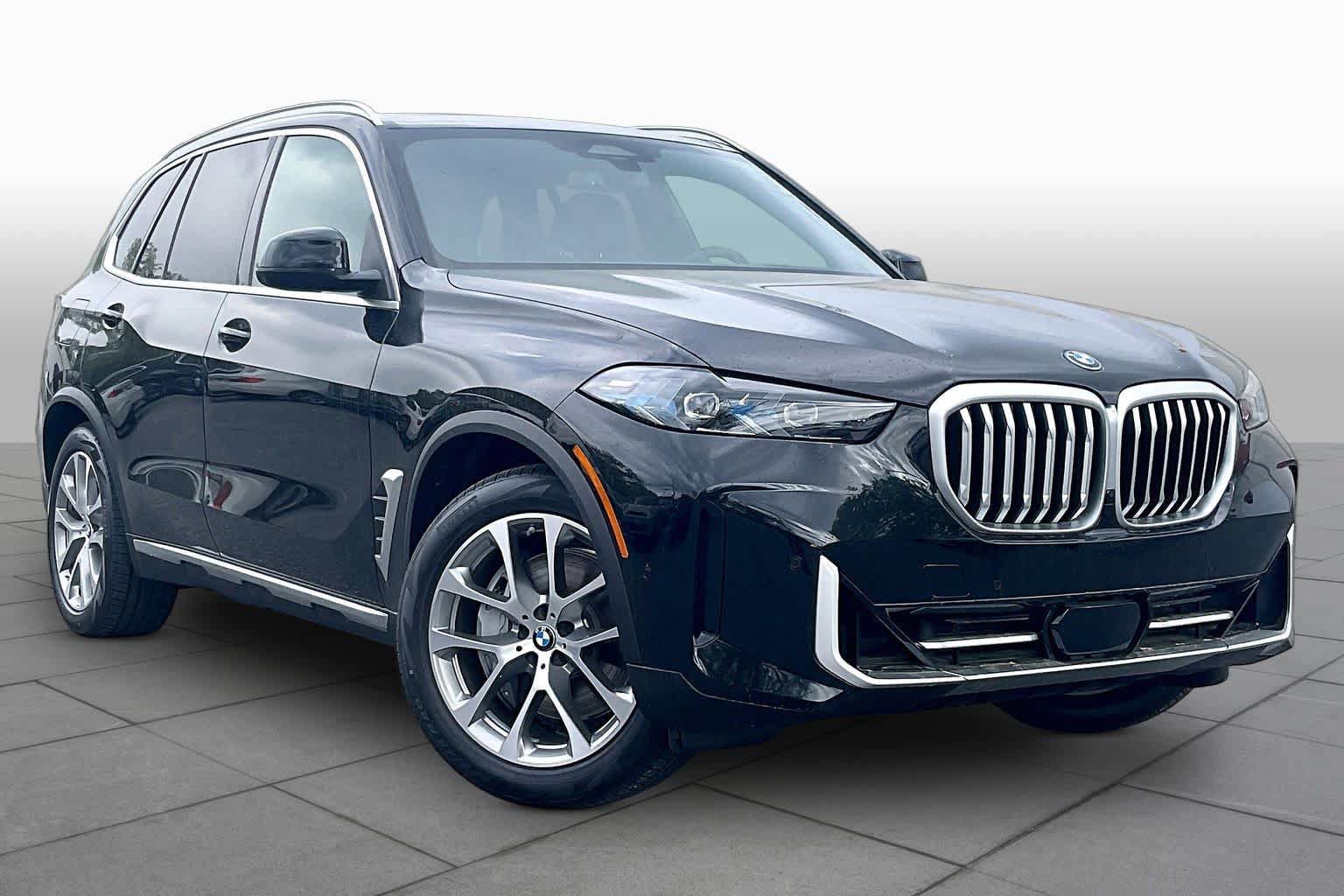 New 2026 BMW X5 xDrive50e w/ Premium Package AWD/4WD image 2